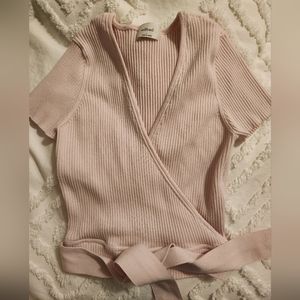 Wilfred All Tied Up top